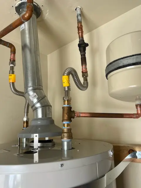 Water heater installation and plumbing repair in Eastman